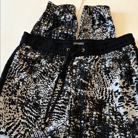 Express Pants - Black & White Patterned womens Jogger Pants